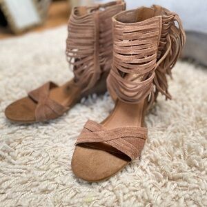 Yellow box fringe sandals